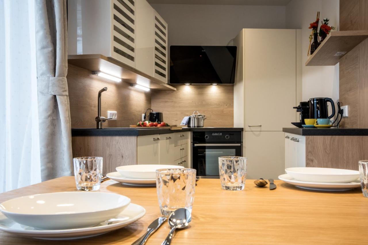 Haus Lukic Apartment Капрун Екстериор снимка