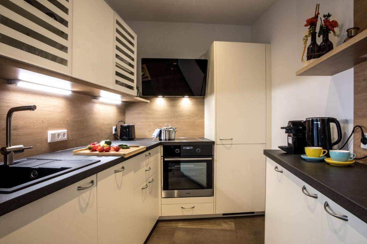 Haus Lukic Apartment Капрун Екстериор снимка