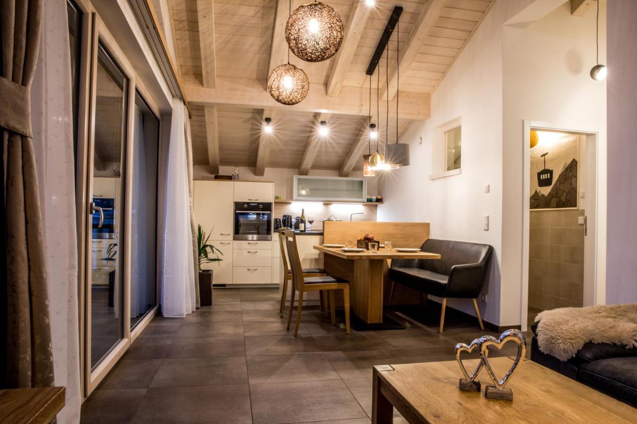 Haus Lukic Apartment Капрун Екстериор снимка